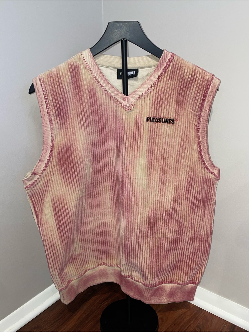 Pleasures Focused Cord Vest. Large